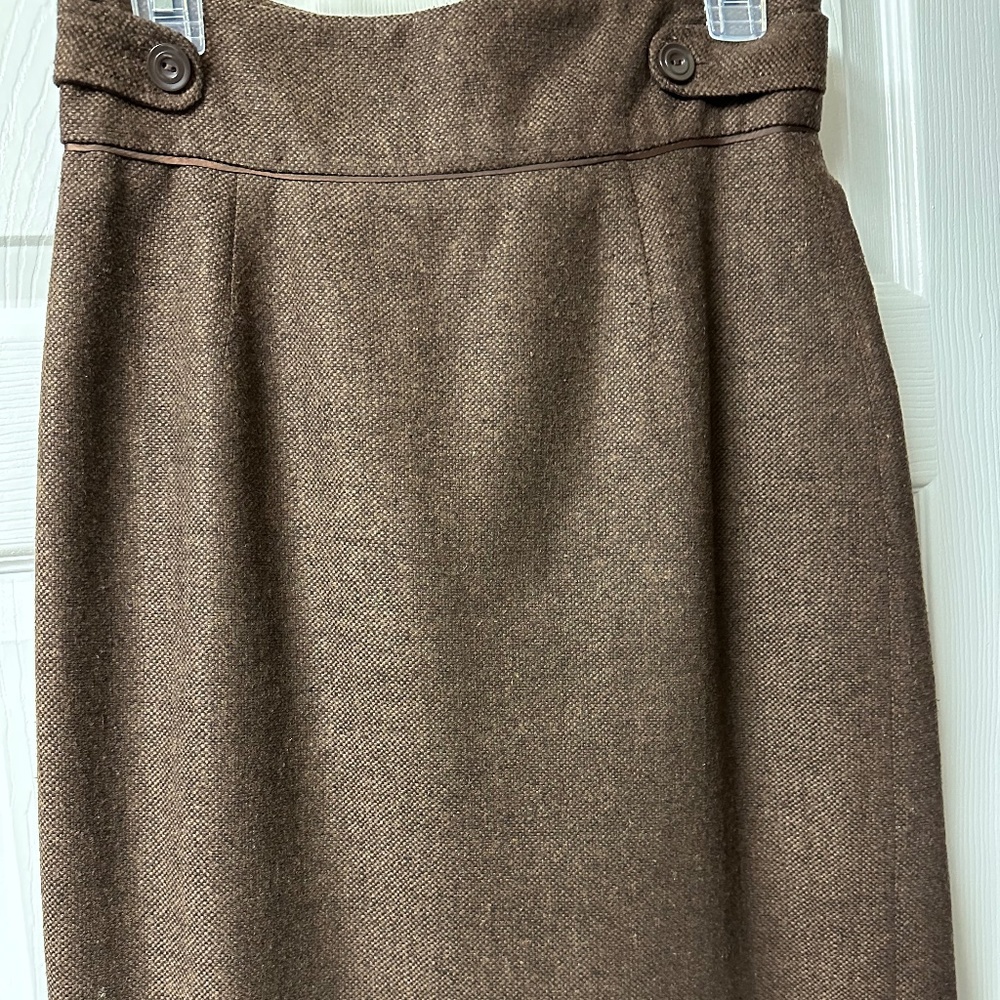Ladies wool skirt